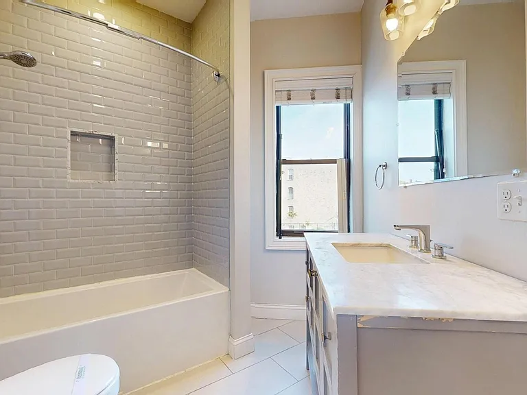 151-153 Meridian St #2 — Photo 8