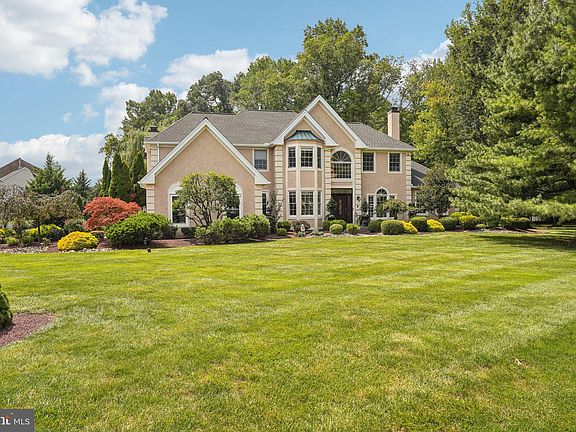 2nd image of 7 Florence Dr