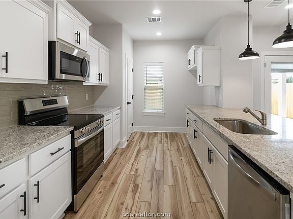 3rd image of 3509/3545 Brayden Dr