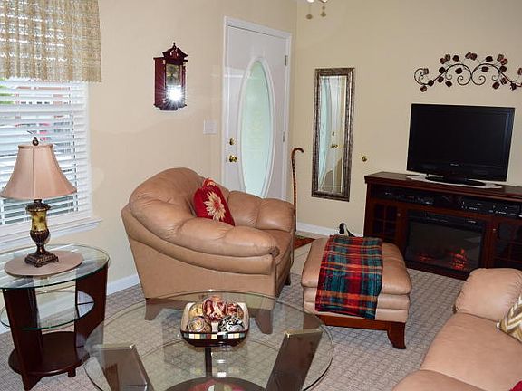 4th image of 298 Flagstone Dr