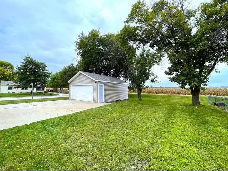 4212 Jewell St — Photo 3