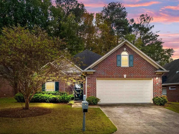 923 Greystone Highlands Cir, Birmingham, AL 35242