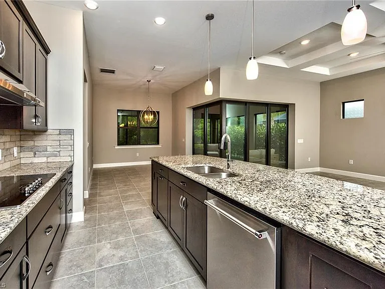 14223 Wild Timber Ct — Photo 15