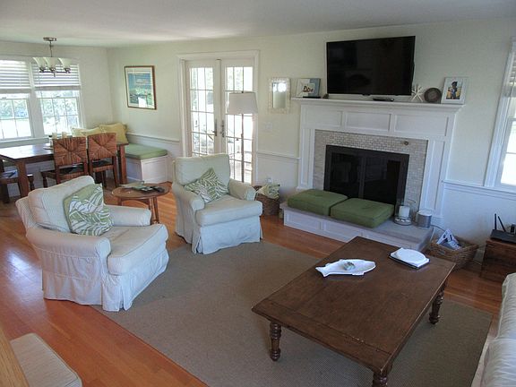 3rd image of 112 Sea Street