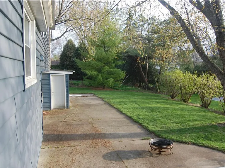 4575 Coral Dr — Photo 22