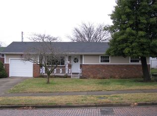 413 Lawrence St, Ironton, OH 45638