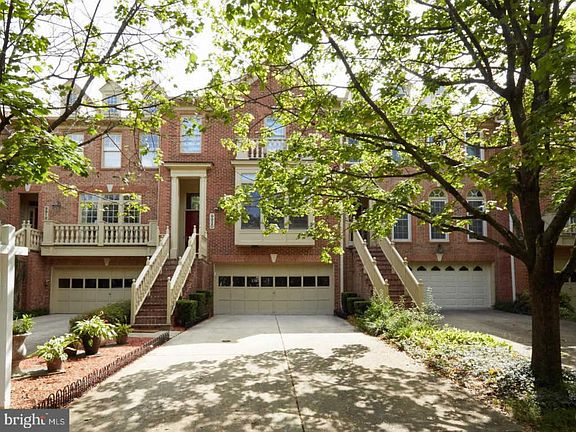 2nd image of 9920 Foxborough Cir