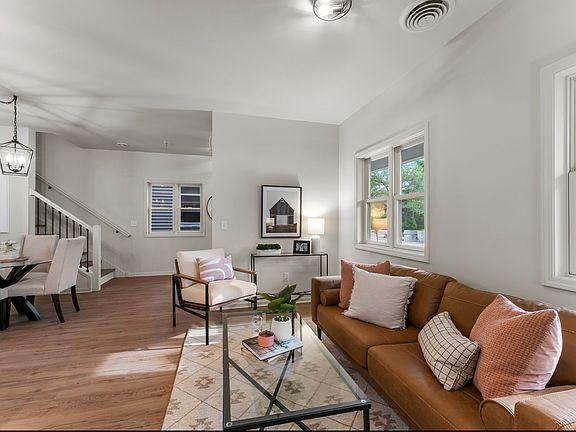 3rd image of 2507 1st Ave S