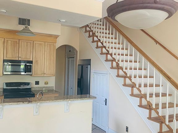 4th image of 2304 E 10th Ave #A