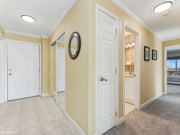 2nd image of 2423 N Kennicott Dr Unit 3H