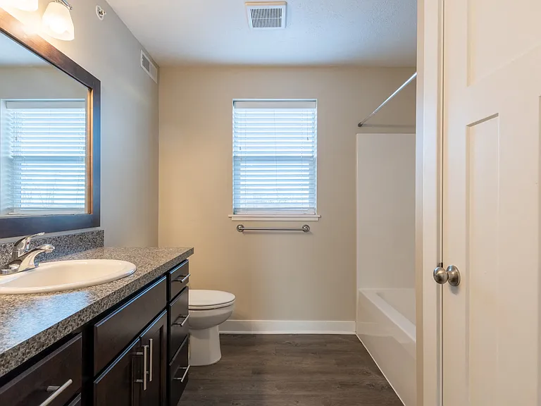 Alpine Apartment Homes — Photo 9