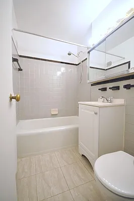 Rented by Compass | media 13