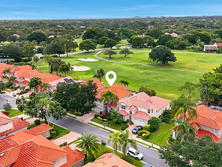 2 Monterey Pointe Dr — Photo 19