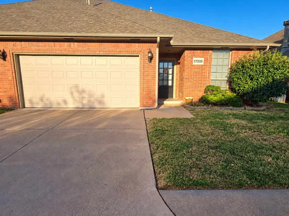 17205 Cedar Dr, Edmond, OK 73012