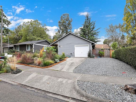 2nd image of 3902 N Winnifred Street