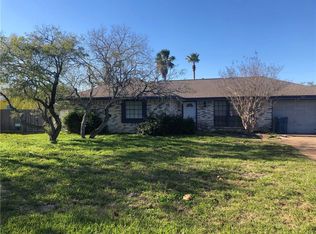 421 Sunset Dr, Ingleside, TX 78362
