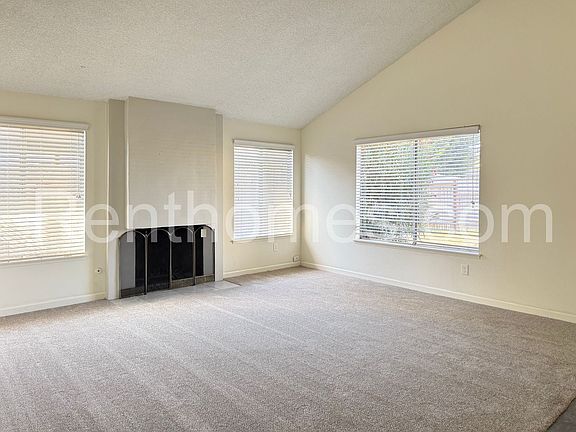 2nd image of 11303 Kelowna Rd