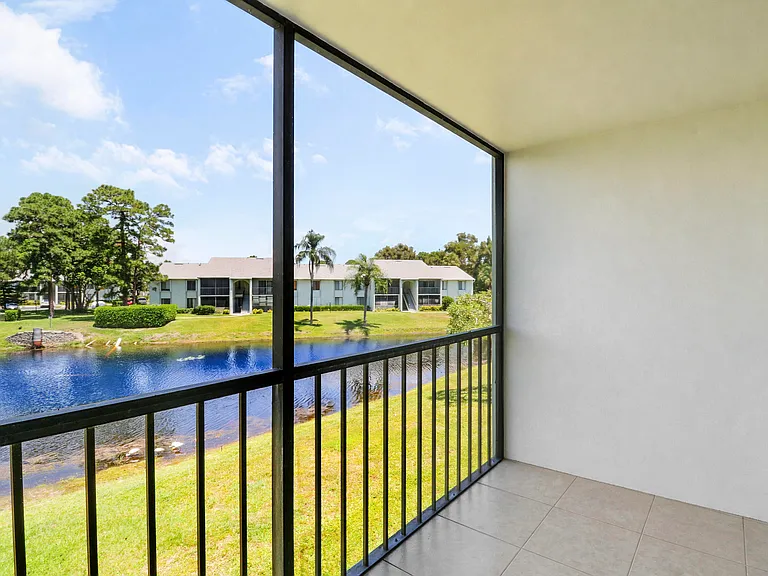 3630 Alder Dr #E2 — Photo 31