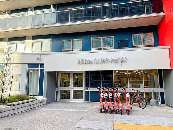 3rd image of 258 B Sunview St #283