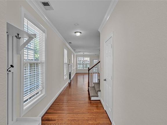 3rd image of 104 Hughes Ave