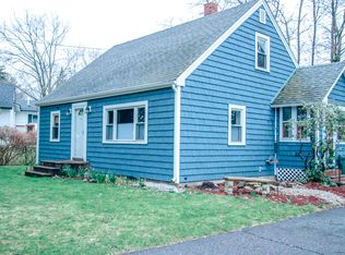2 Blake Ln, Hampton, NH 03842