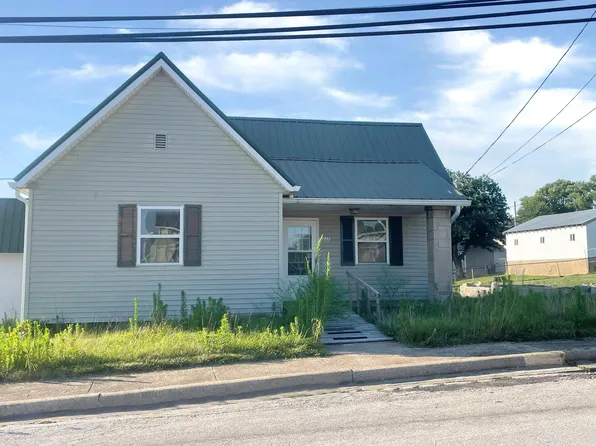 111 3rd St, Oolitic, IN 47451