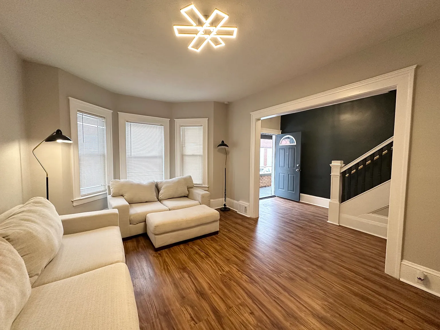 3 bed, 1800 sqft, $1,895 — Photo 3