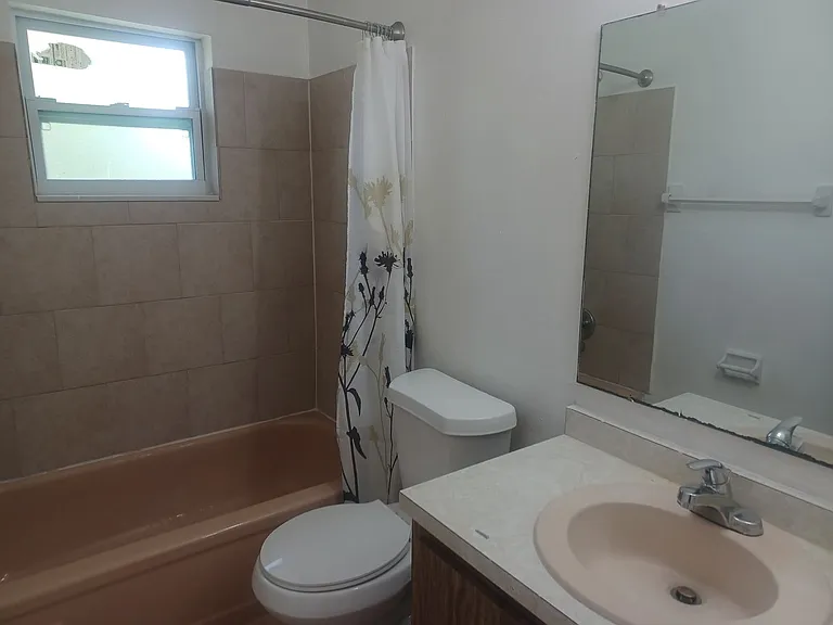 4808 Lucaya Dr — Photo 15