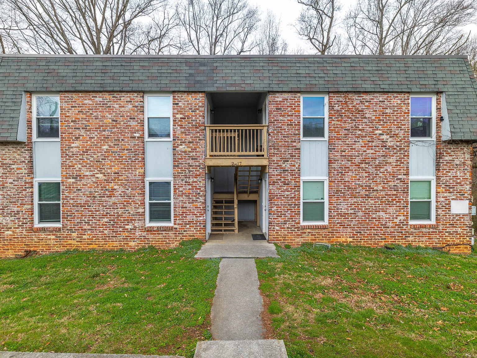 2817 Colt Dr — Photo 3