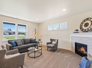 3753 SW Newberry Ave, Redmond, OR 97756