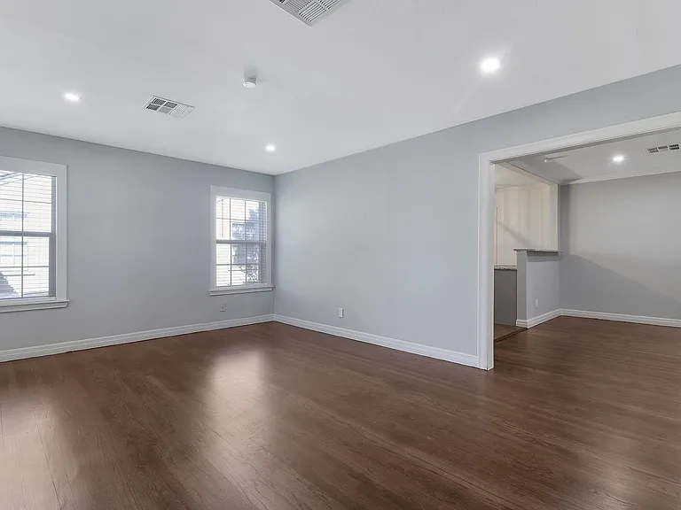3557 Winston Rd — Photo 3