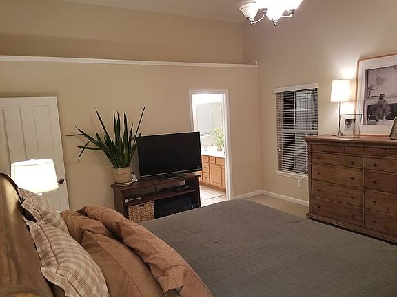 3rd image of 6555 Bainbridge Way