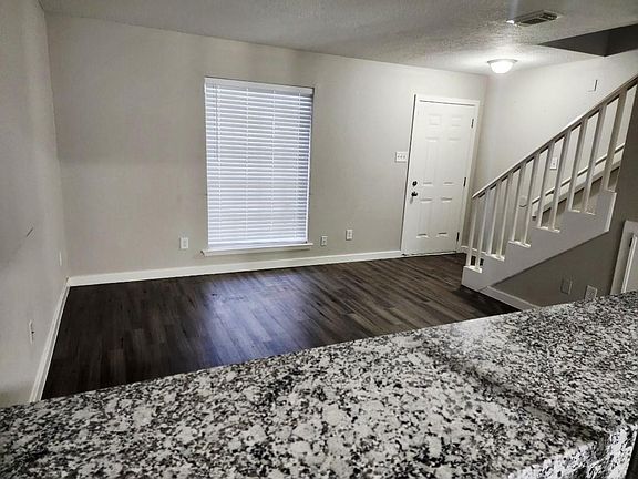 5th image of 517 5th St #A