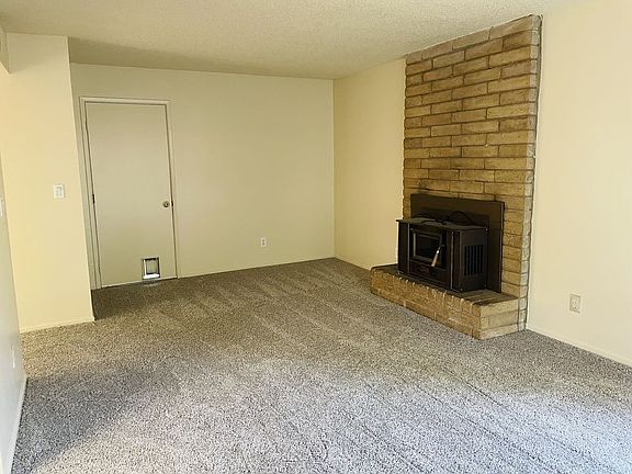 4th image of 2613 Yuma Cir