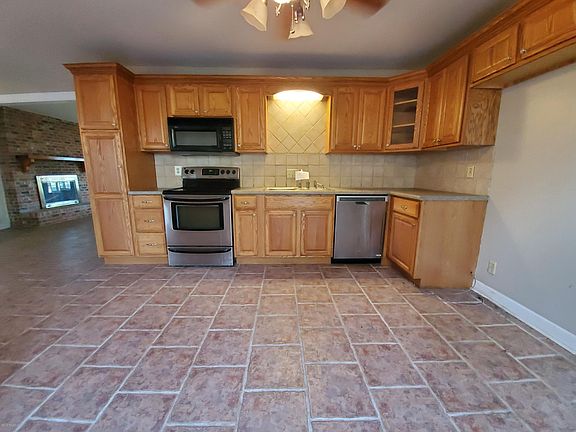 5th image of 9033 Glenwood Blvd