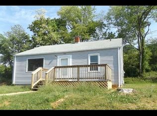 301 Fairview St, Narrows, VA 24124