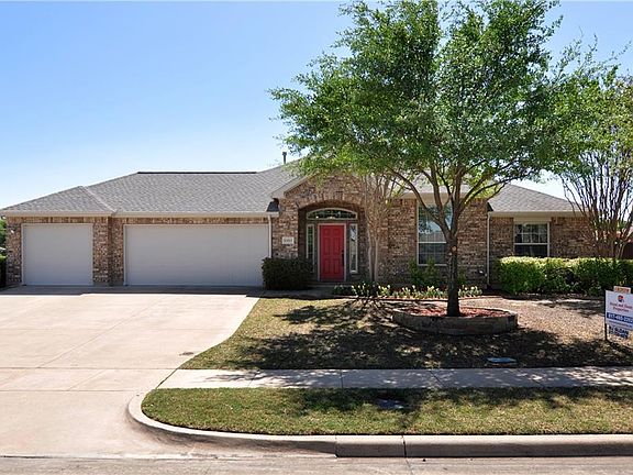 3rd image of 1103 Starleaf Dr