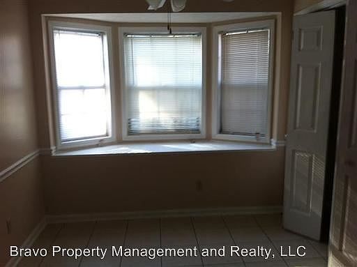 4th image of 1896 Patterson Cir #1896