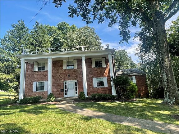 3rd image of 24 Ashwood Dr