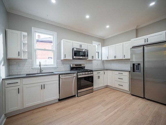 4th image of 510-512 S Lazelle St #510