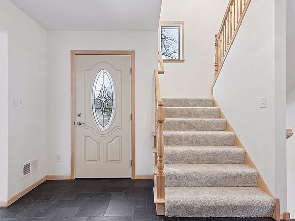 5th image of 972 Lydia Dr