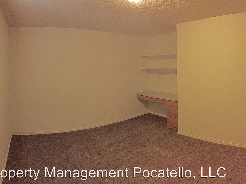 2nd image of 906 S 2nd Ave APT B