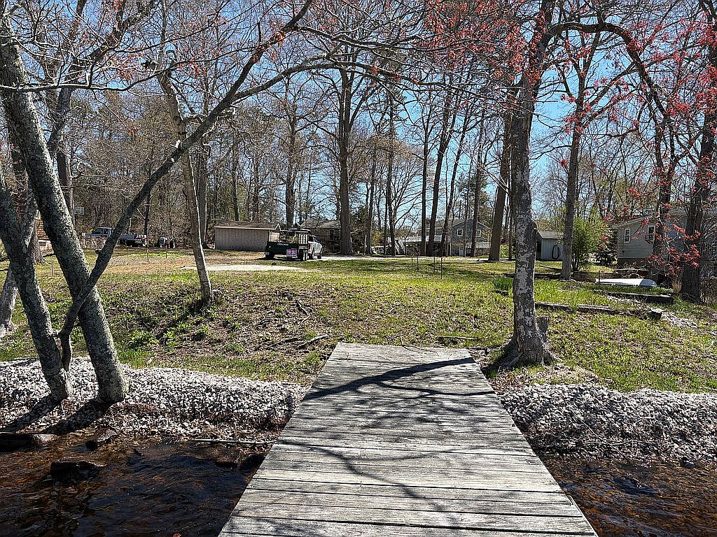 3 Lakeside Drive Ext