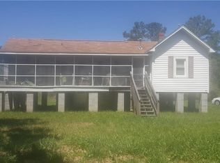 2048 Cross Rd, Hayes, VA 23072