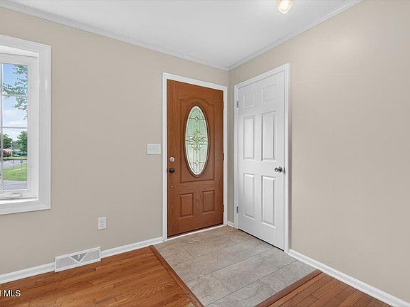 4th image of 12 Winifred Drive