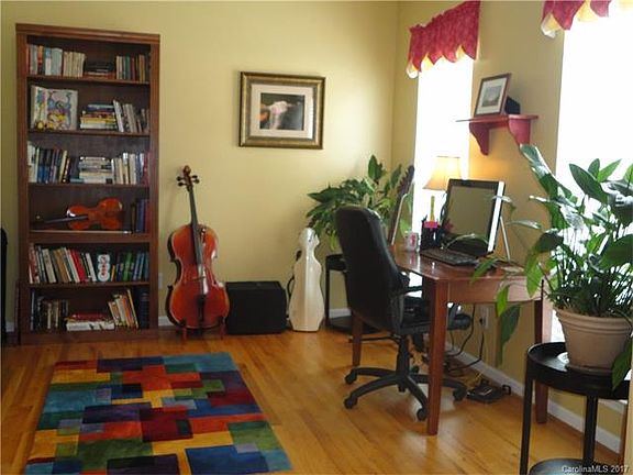 3rd image of 134 Easy St #46