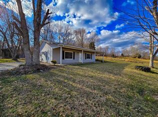 237 Dove Ln, Brownsville, KY 42210