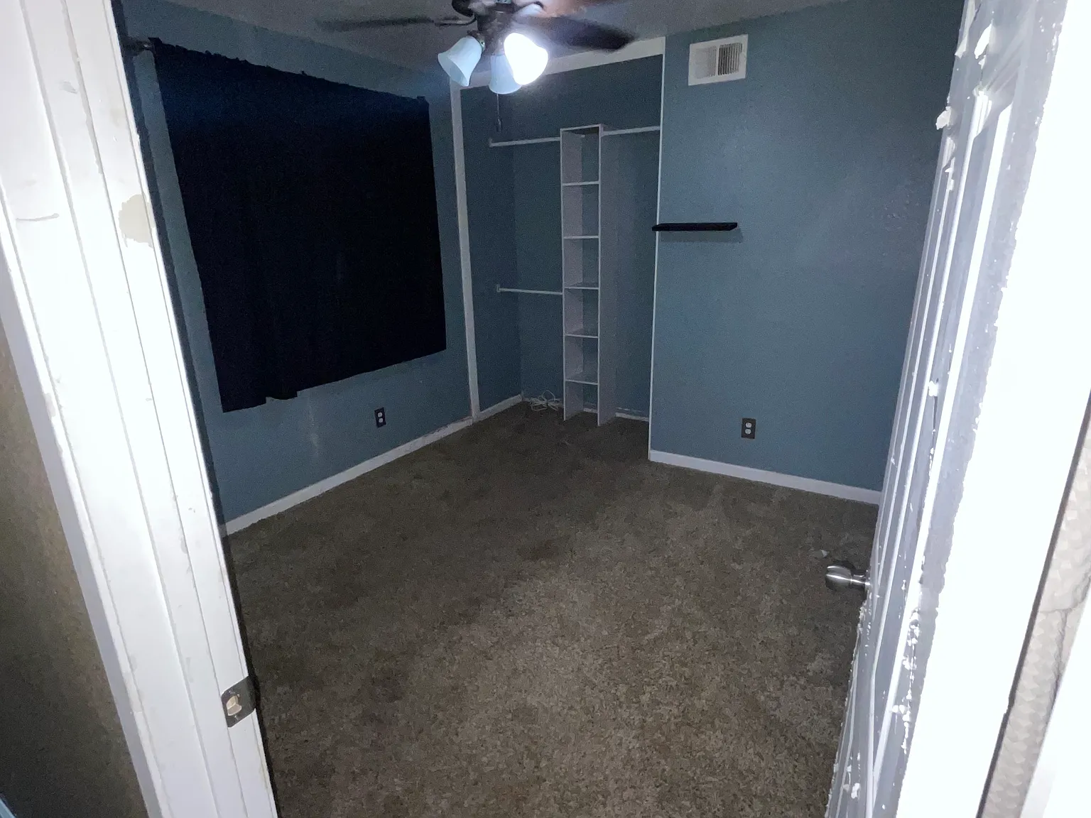 4 bed, 2361 sqft, $1,000 — Photo 2
