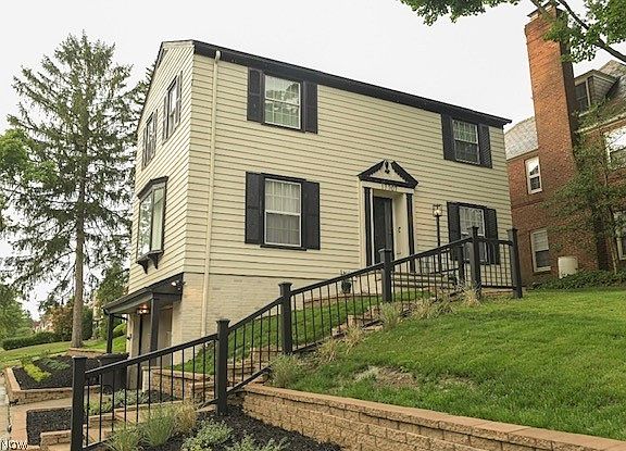 3rd image of 17707 Lomond Blvd