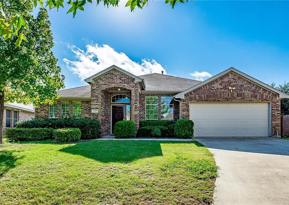1st image of 3029 Monarch Ct